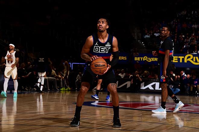 底特律活塞力克金州勇士 詹金斯准三双助队登顶