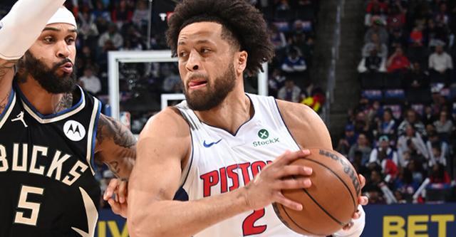 活塞137-111大胜雄鹿送两连败